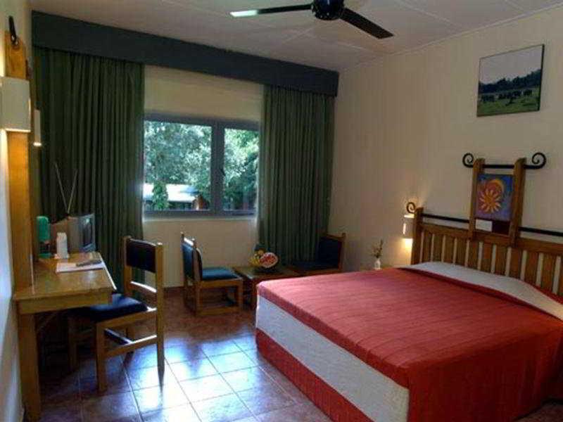 Miridiya Lake Resort Anuradhapura Dış mekan fotoğraf